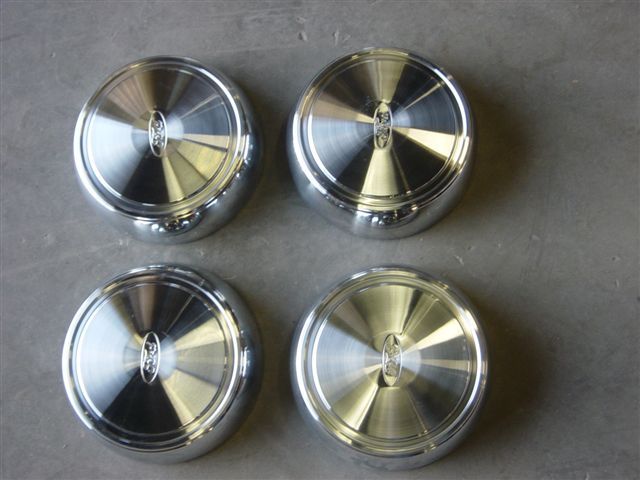 Ford Econoline Hubcaps   Set of 4   NEW OEM  