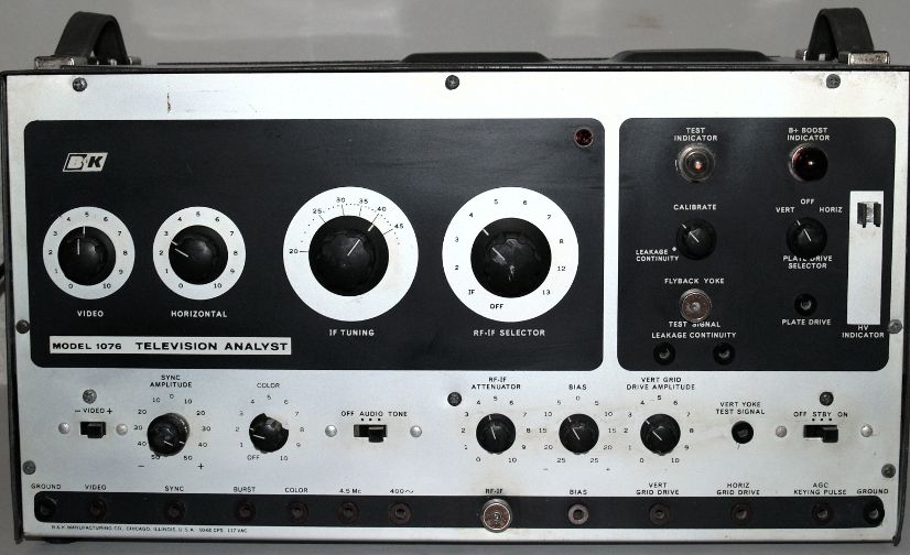 BK TELEVISION ANALYST MODEL 1076  