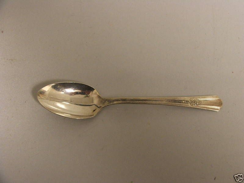 WM ROGERS OVERLAID IS TEASPOON DESIRE 1940S  