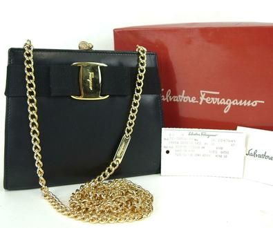 AUTHENTIC SALVATORE FERRAGAMO VARA BLACK LEATHER MINI CHAIN EVENING 