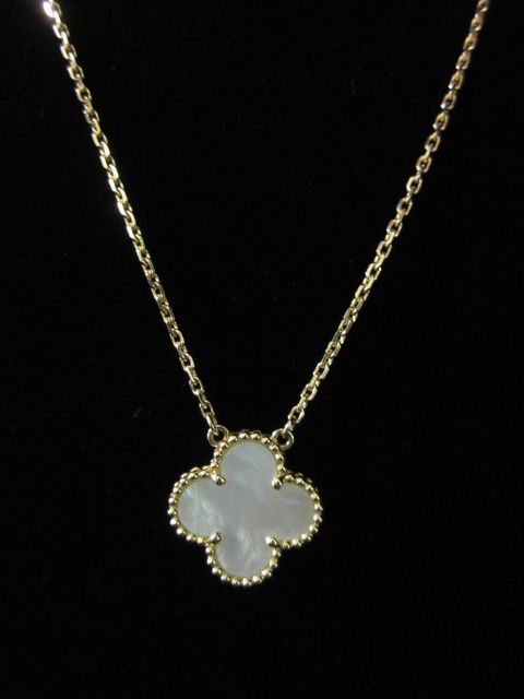 VINTAGE VAN CLEEF AND ARPELS Alhambra 18kt MOP Necklace  