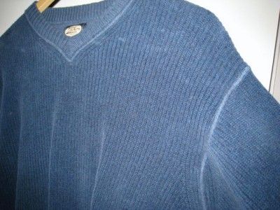 TOMMY BAHAMA CREWNECK SWEATSHIRT SZ M DARK BLUE EUC  