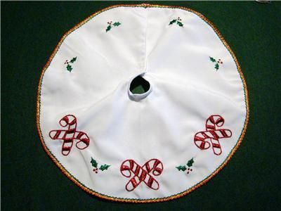 SMALL 14 EMBROIDERED CHRISTMAS TREE SKIRT~TABLE TOP  