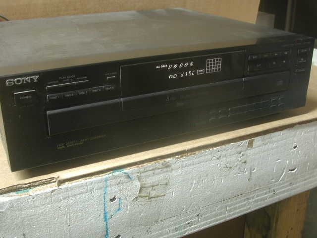 Sony CDP C265 CD Player 5 Disc CD Changer  