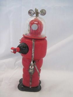 VINTAGE JAPAN TIN WIND UP SPACE MAN ROBOT TOY ASTRONAUT  