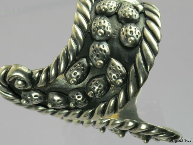 VINTAGE MEXICAN STERLING SILVER PRICKLY PEAR CACTUS CLAMPER BRACELET 