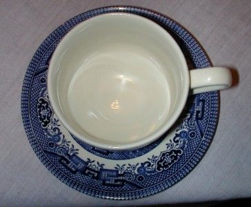 Blue Willow   Churchill   Cup/Saucer   Made in England  