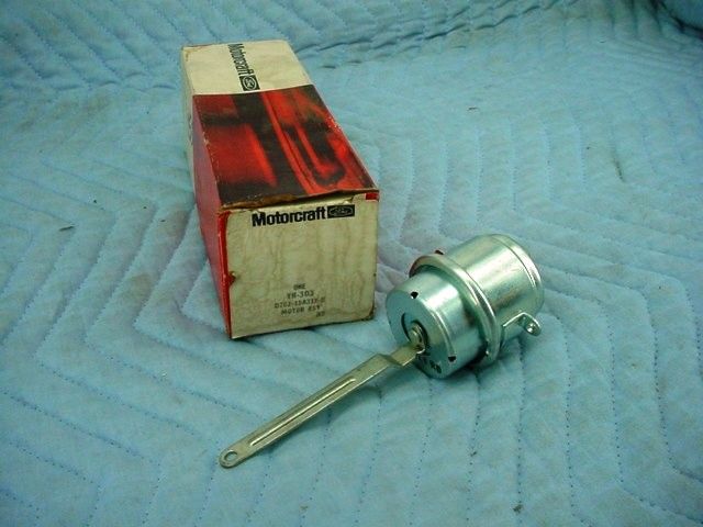 1977 FORD Fairlane VACUUM Check VALVE D70Z 18A318 B  