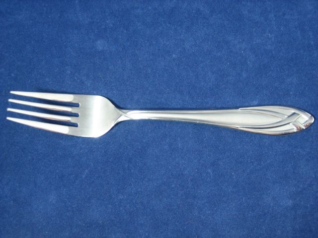 SALAD FORK / DESSERT FORK   approximately 7 long