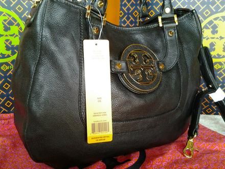 NEW Auth TORY BURCH Leather Amanda Hobo Bag/Purse Black Gift Wrap Only 