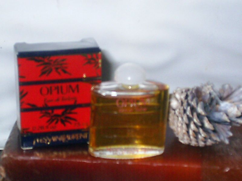 OPIUM by YVES SAINT LAURENT 7.5 ML EDT miniature  