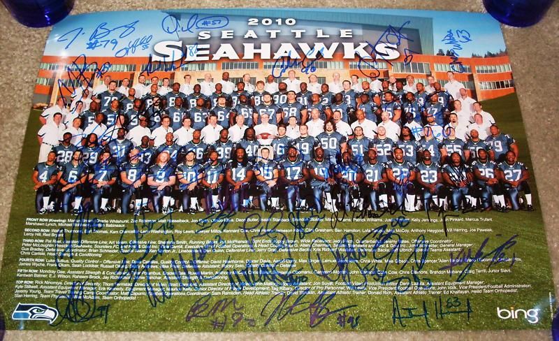 2010 SEATTLE SEAHAWKS TEAM SIGNED POSTER 35 AUTOs  