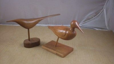 PAIR OF SMALL DECORATIVE WOODEN BIRDS  