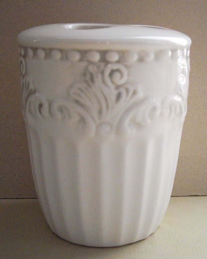   Atelier Baroque White Ironstone Toothbrush Holder Embossed #5286 NICE