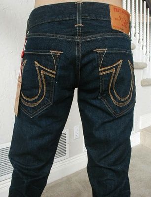 You are bidding on a brand new, 100% authentic True Religion mens 