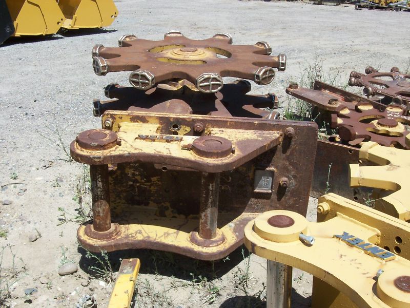 USED 36 ENTEK COMPACTION WHEEL W/CAT 325 HEADER PLATE  