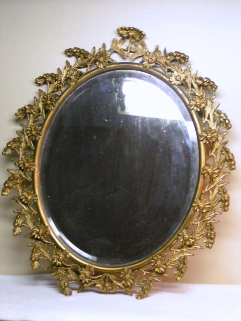 ANTIQUE OVAL HANGING WALL MIRROR w ORNATE GOLD METAL FRAME 15 x 13 