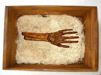 HAUNTED VOODOO WITCH MUMMIFIED HAND  SIDESHOW GAFF  