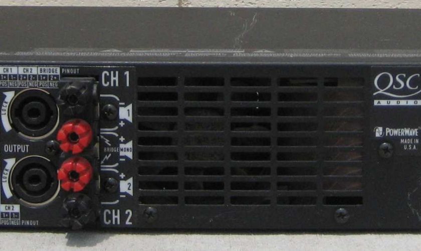 QSC AUDIO PRO 1600 WATT PLX1602 POWER AMPLIFIER SERIAL NUMBER 